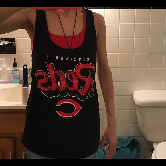 Cincinnati Reds tank top - Picture 1 of 5